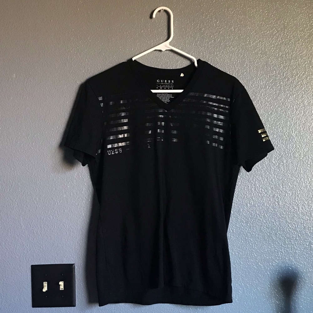 Guess t-shirt
